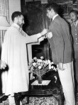 Abebe Bikila honored by Emperor Haile Selassie