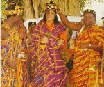 A Kente cloth was offered to Michael Jackson during his enthronement as prince of Krindjabo (Côte d’Ivoire).