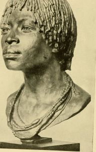 Congo_bust of a Kongo girl ca 1910