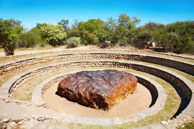 Namibia_Hoba meteorite_1